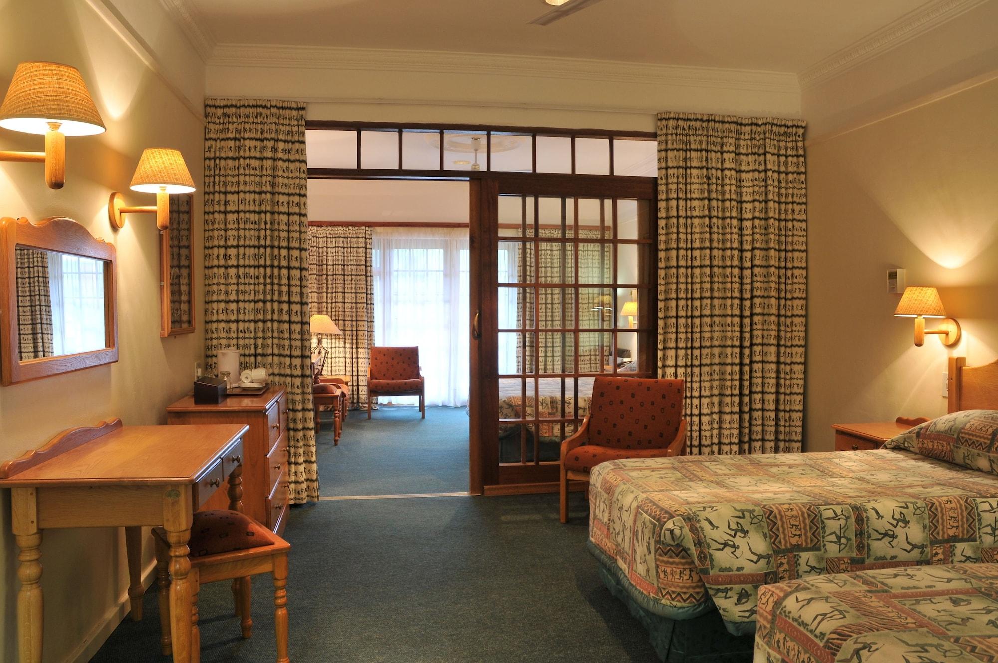 Cathedral Peak Hotel Winterton Eksteriør bilde